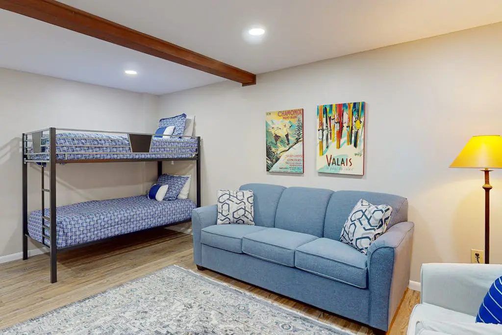 Liftside Retreat