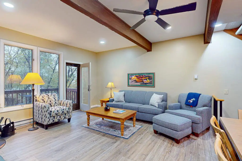 Liftside Retreat