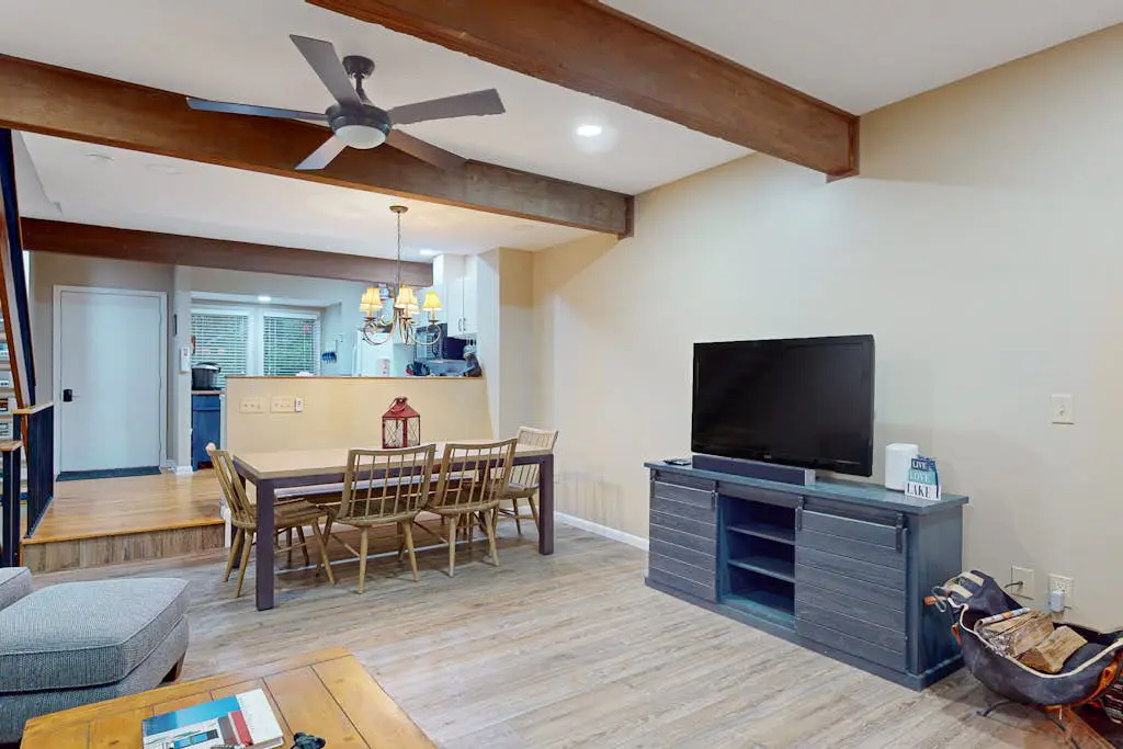 Liftside Retreat