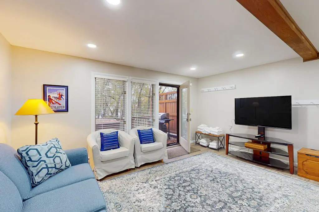 Liftside Retreat
