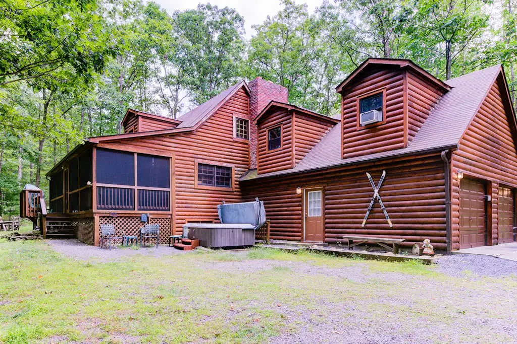 Lazy Bear Lodge