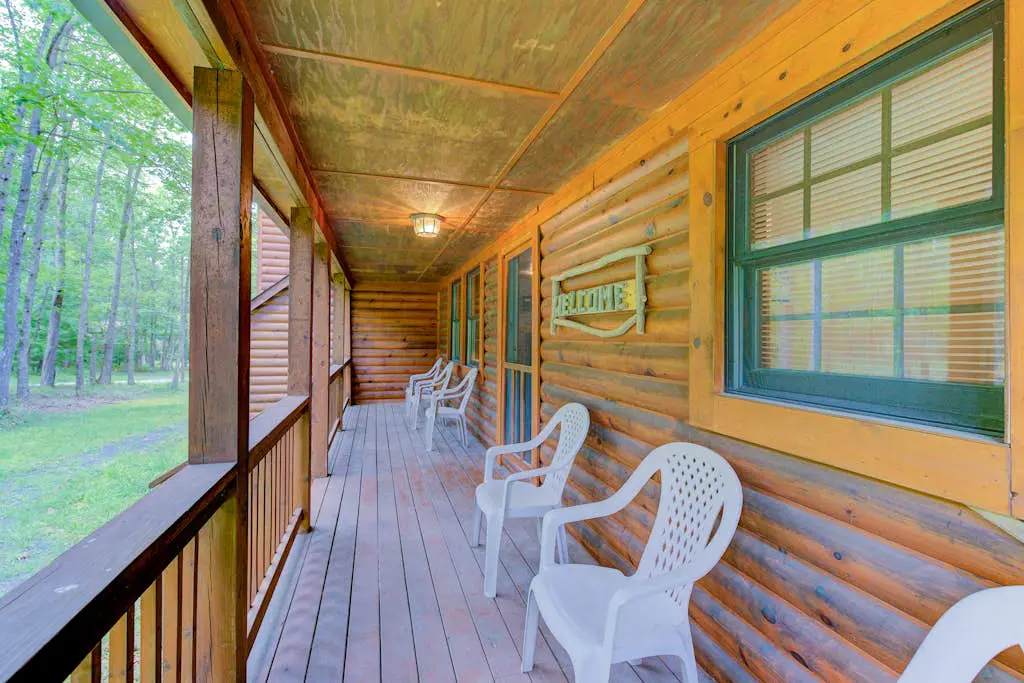 Lazy Bear Lodge