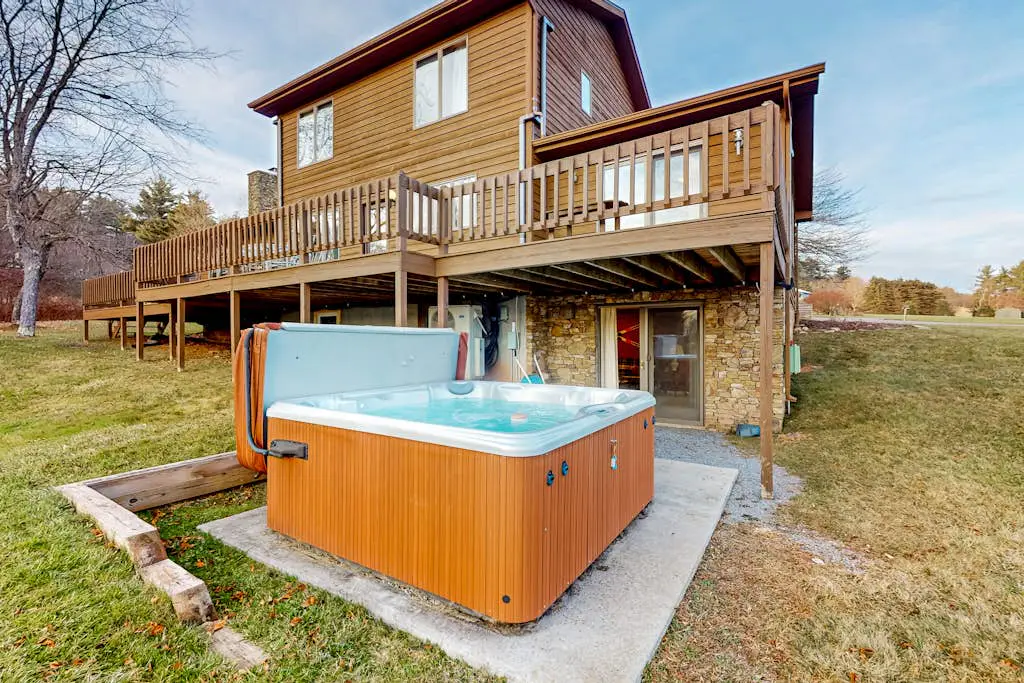 Brown Bear Lodge