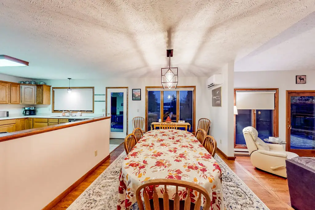 Brown Bear Lodge