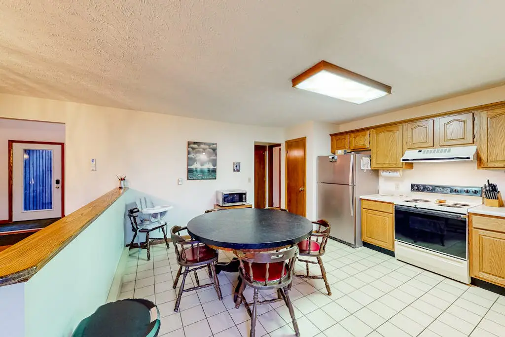 Brown Bear Lodge