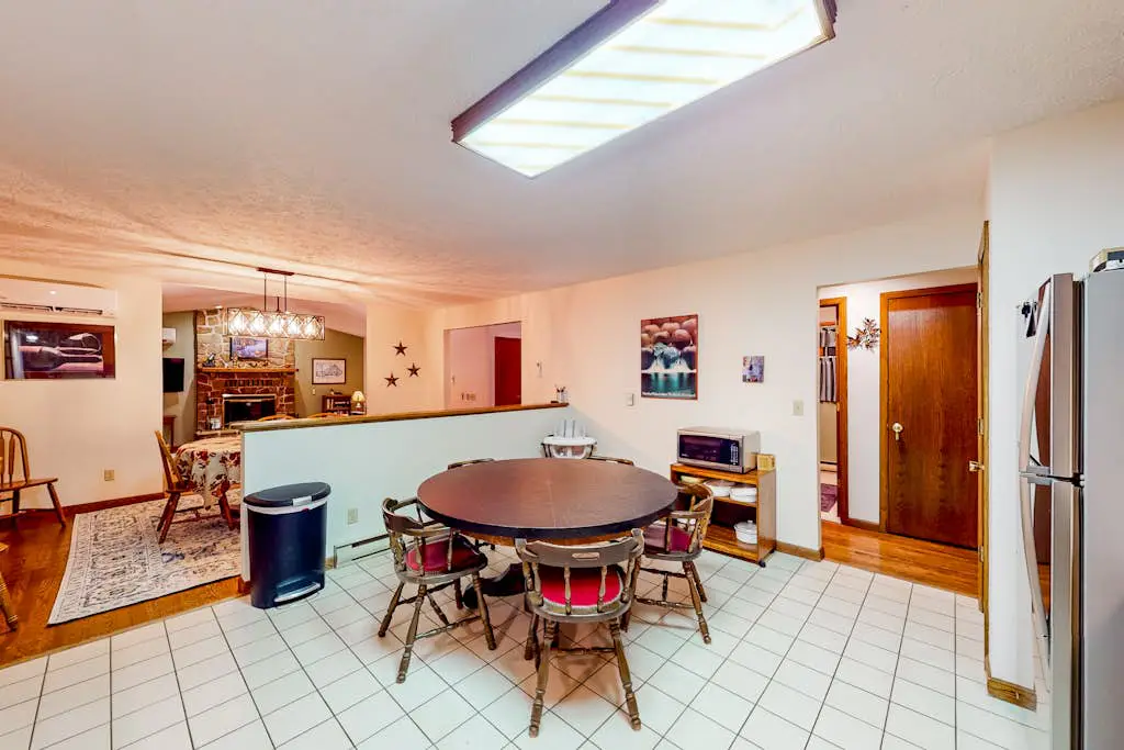 Brown Bear Lodge