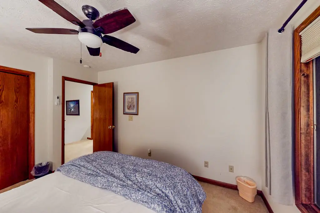 Brown Bear Lodge