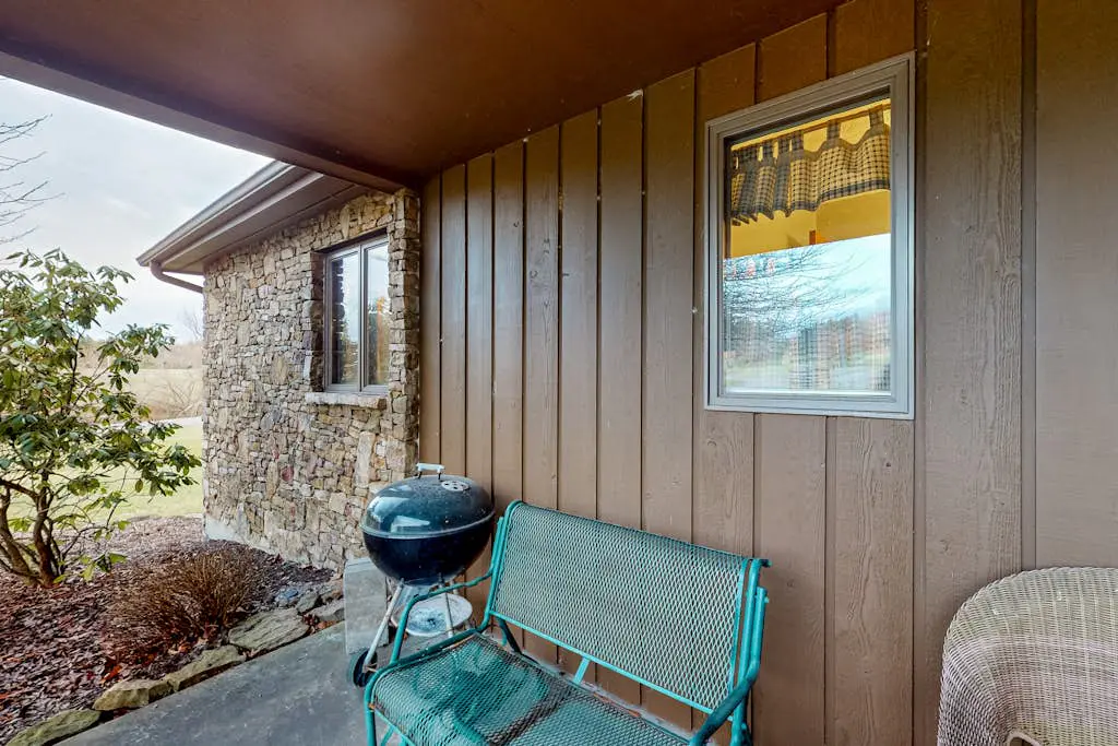 Brown Bear Lodge