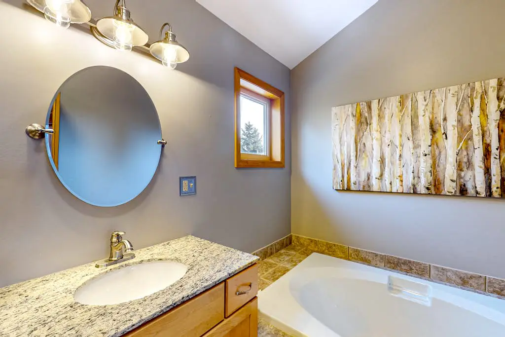5BR - Chalet - Hot Tub