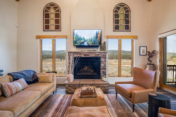 Alpine Glow Chalet - Near Lifts, Patio & Fireplace