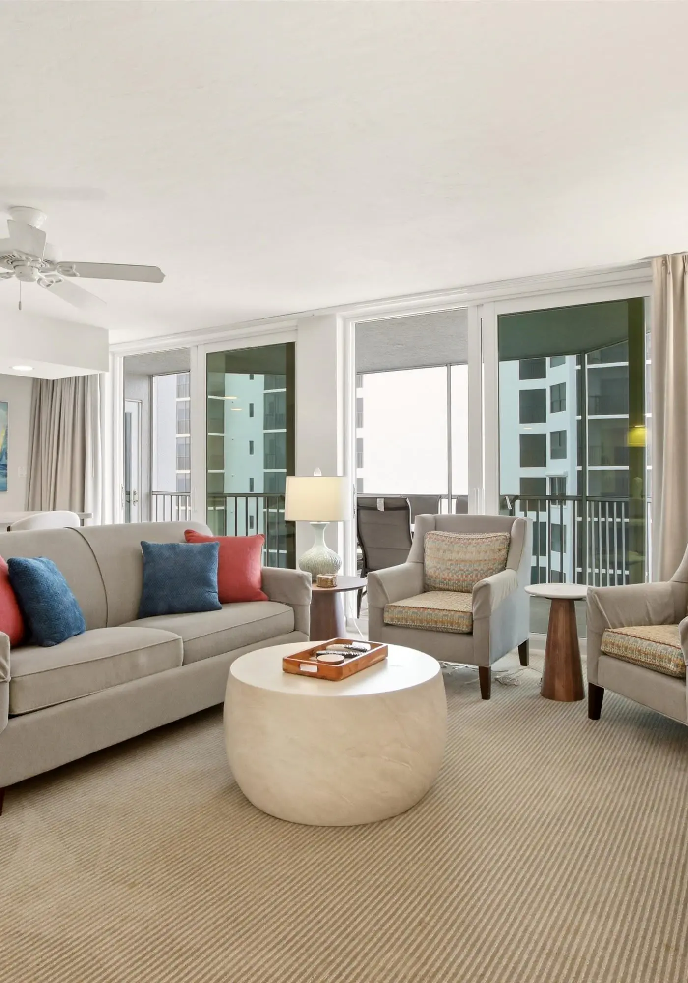 Beachfront Bliss, Cozy Condo with Patio, Pool & Stunning Views!