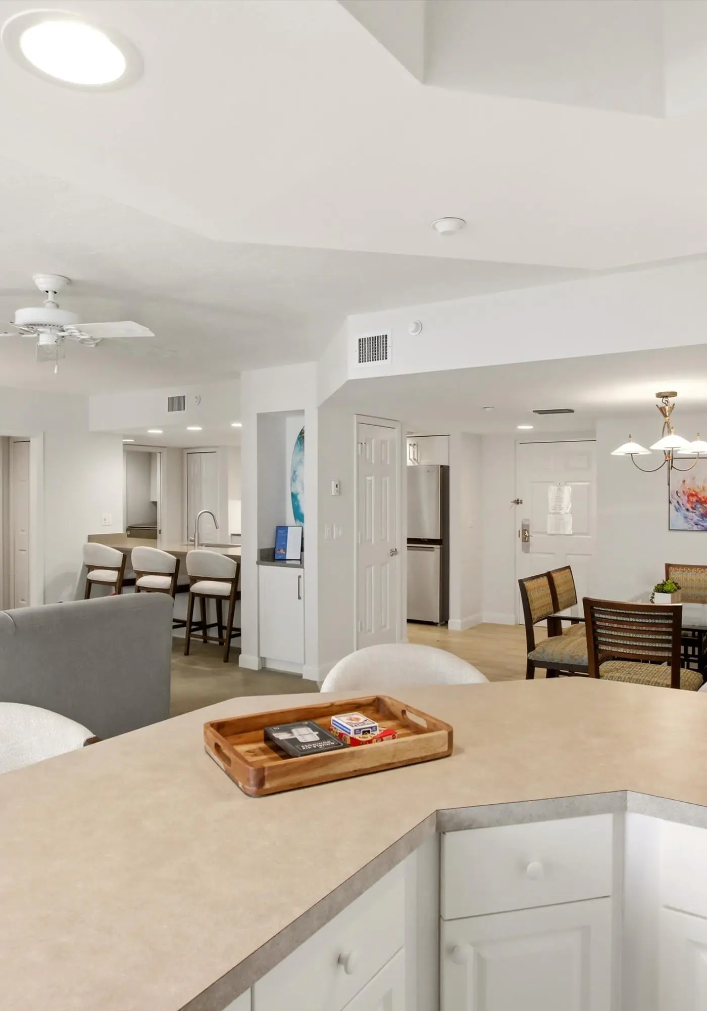Beachfront Bliss, Cozy Condo with Patio, Pool & Stunning Views!