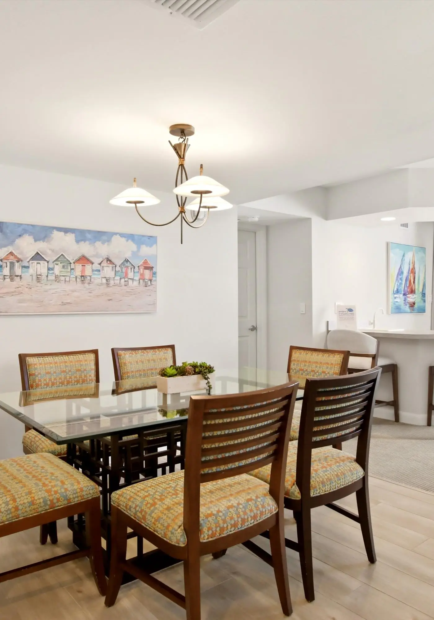 Beachfront Bliss, Cozy Condo with Patio, Pool & Stunning Views!