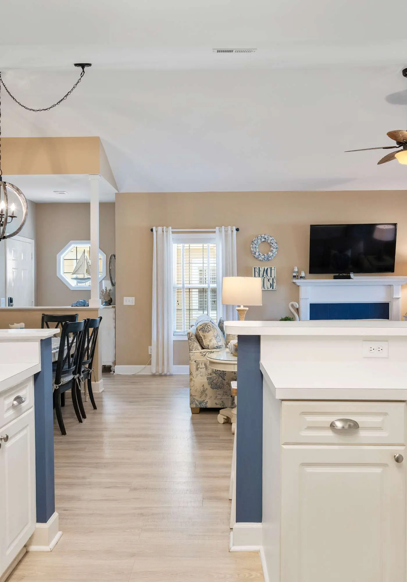 Beautiful & Spacious Golf View Villa Next to Pool 