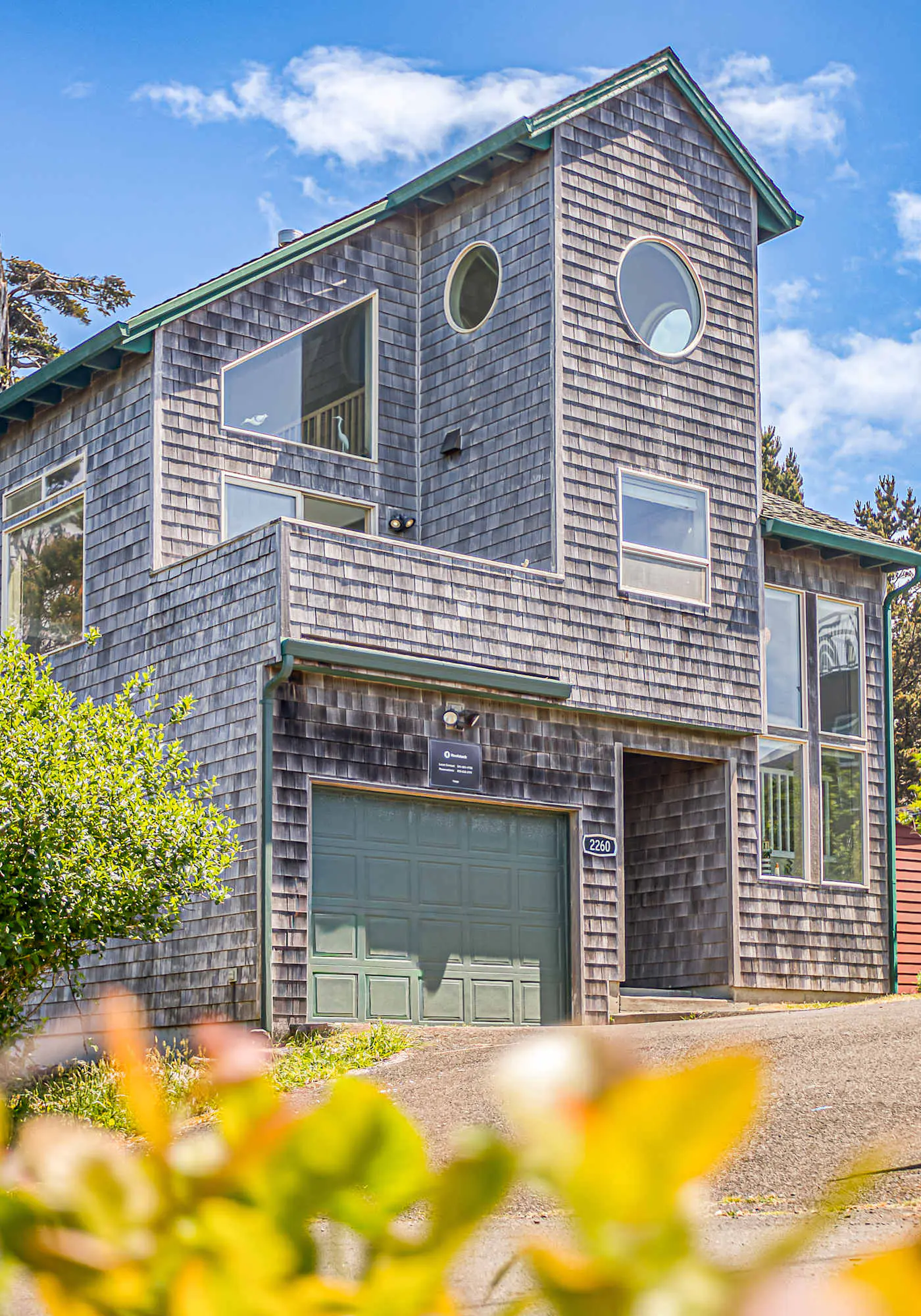 Panoramic Ocean Views & Cozy Coastal Escape