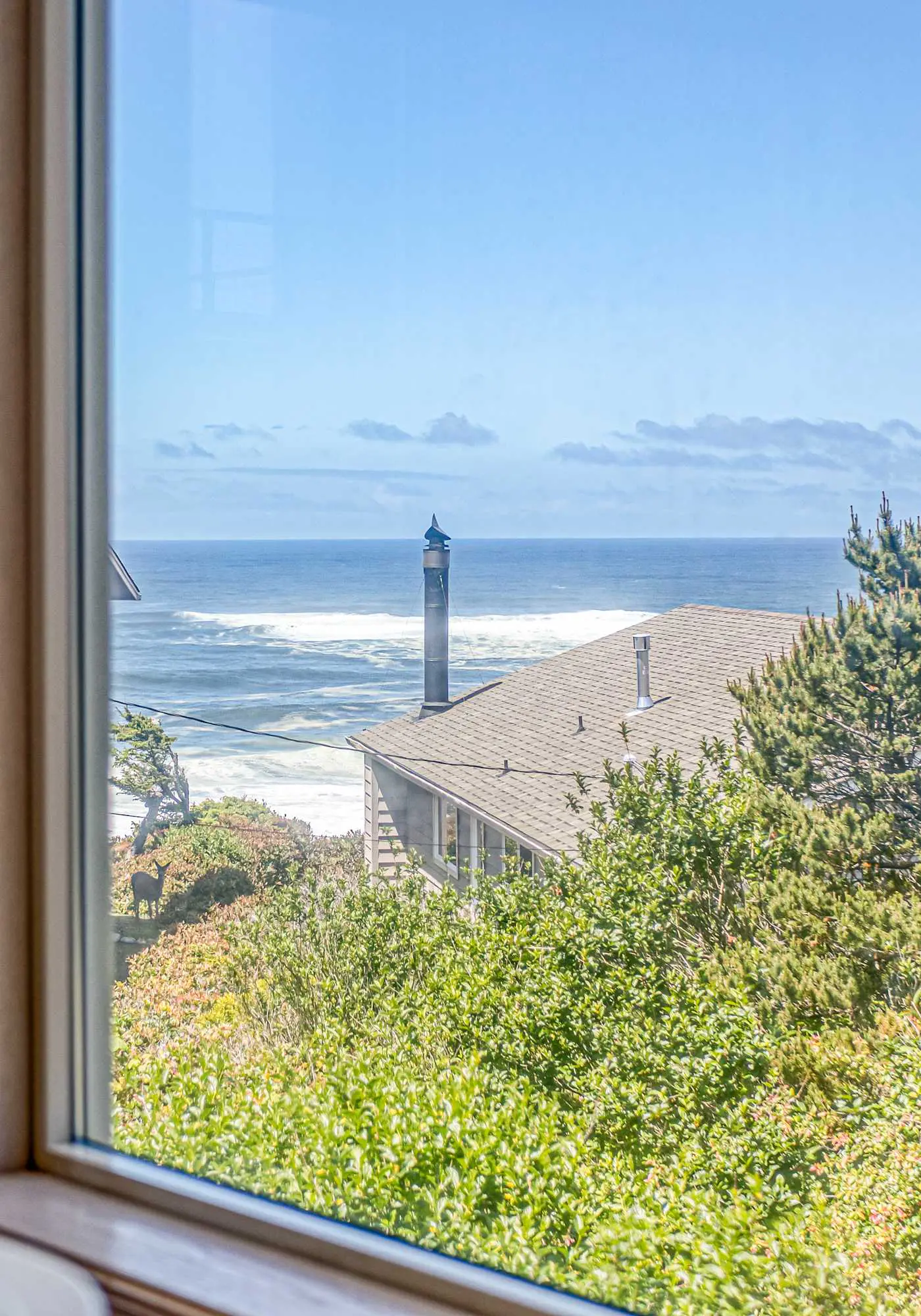 Panoramic Ocean Views & Cozy Coastal Escape