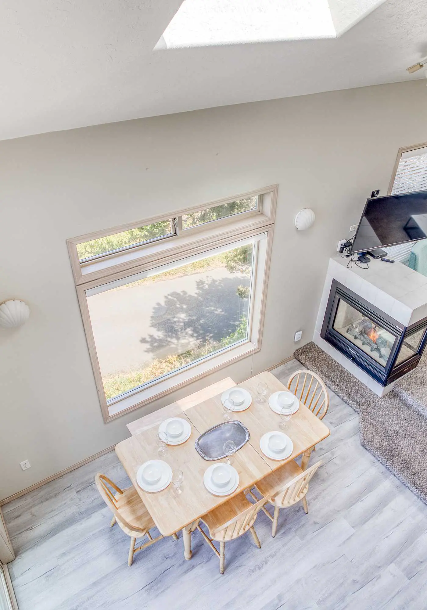 Panoramic Ocean Views & Cozy Coastal Escape