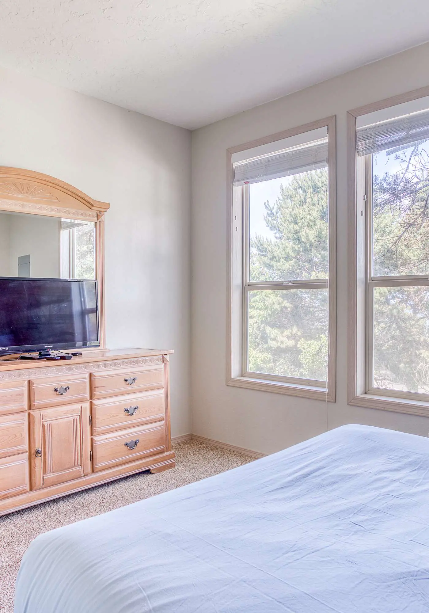 Panoramic Ocean Views & Cozy Coastal Escape