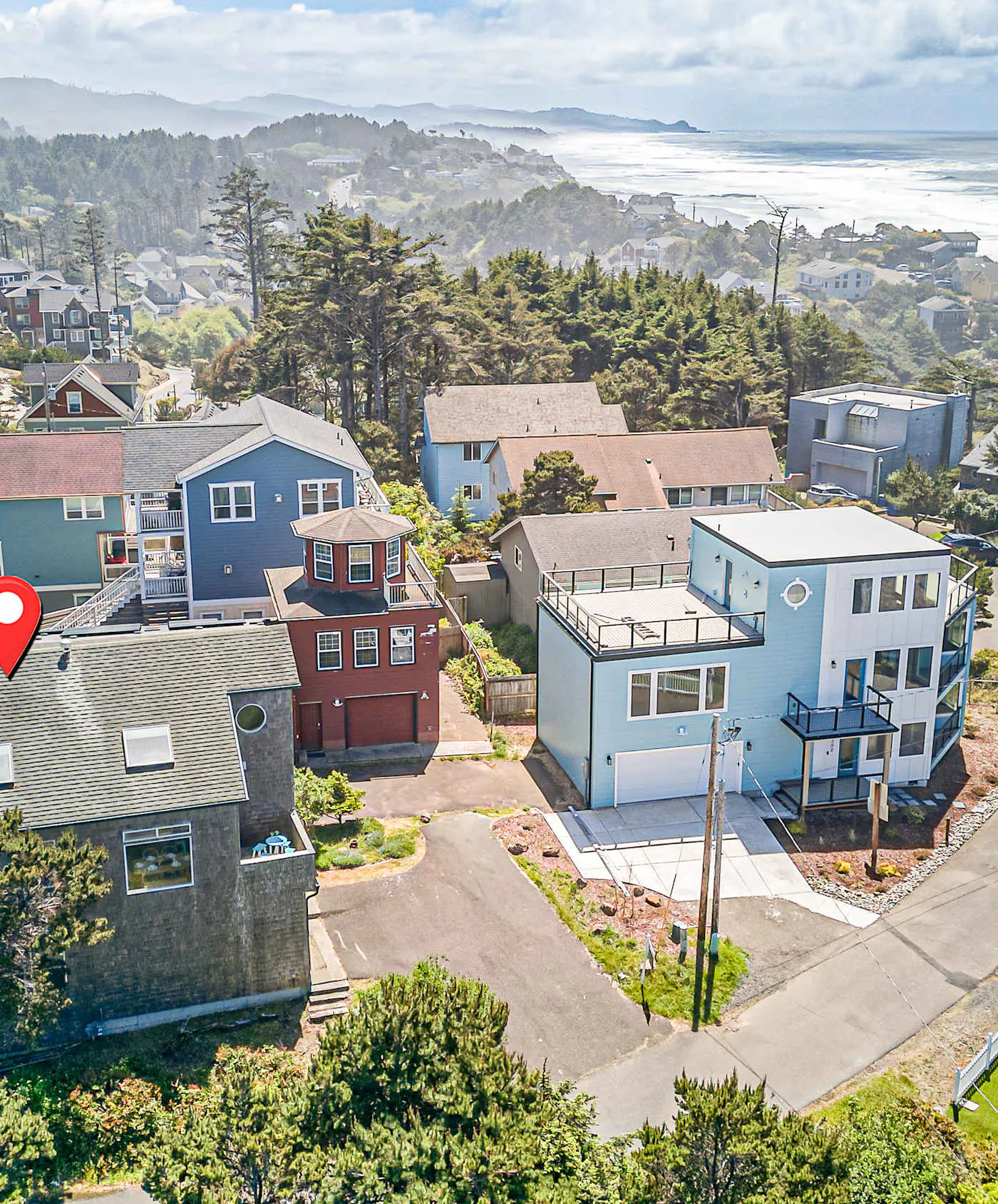 Panoramic Ocean Views & Cozy Coastal Escape