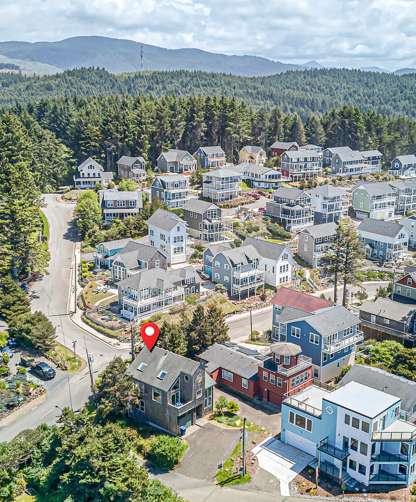 Panoramic Ocean Views & Cozy Coastal Escape