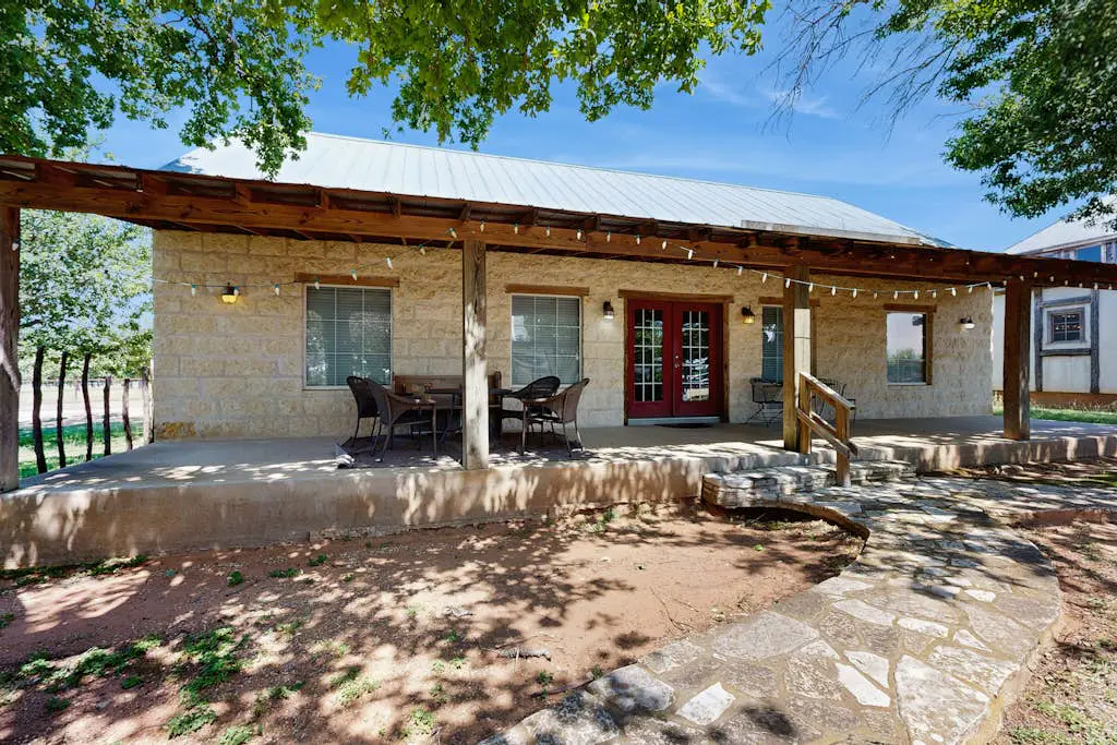 Historic Rocky Hill - Malbec Suite