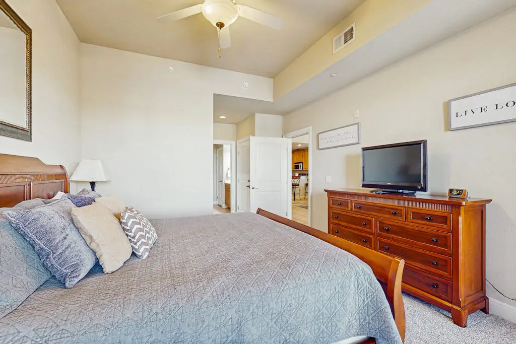 The Waters Condo Building 3 - Horseshoe Bay Hideaway