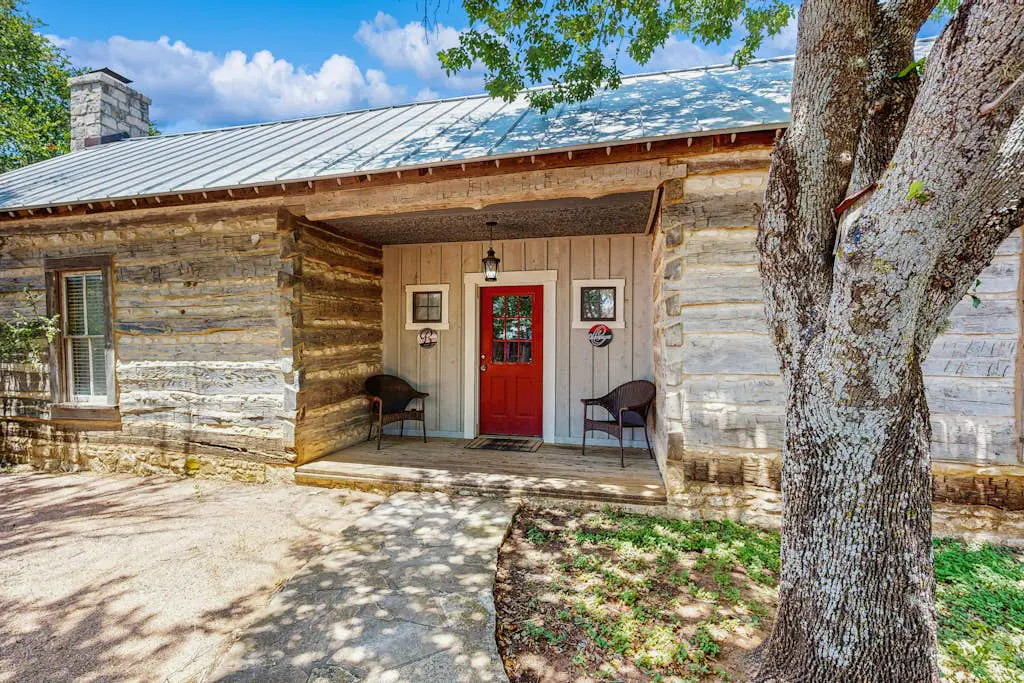 Historic Rocky Hill - Bordeaux Suite