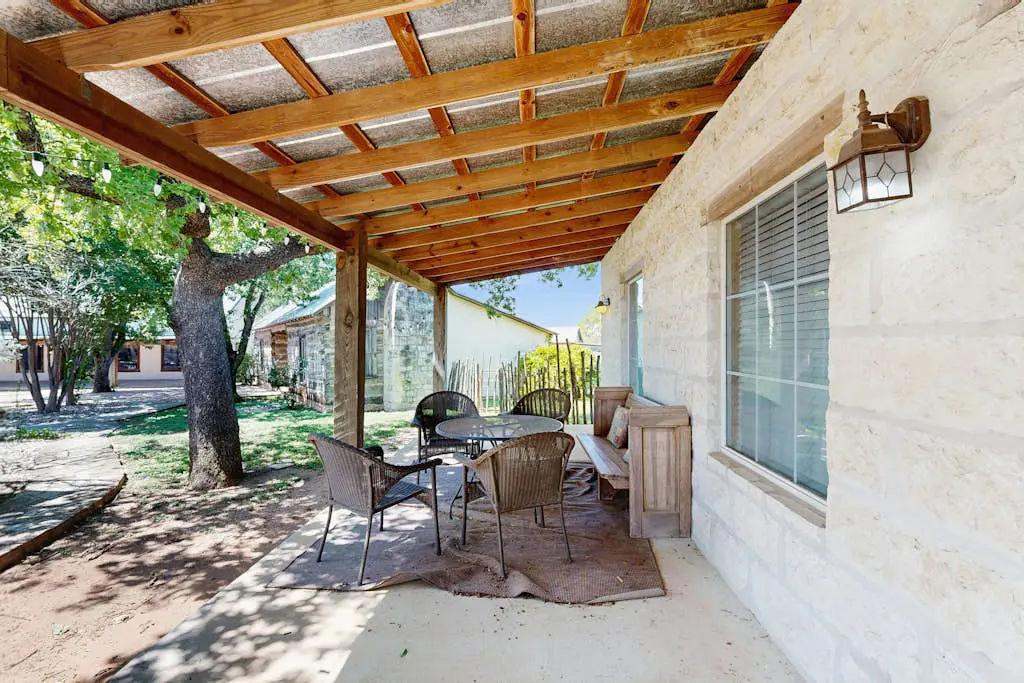 Historic Rocky Hill- Full Property
