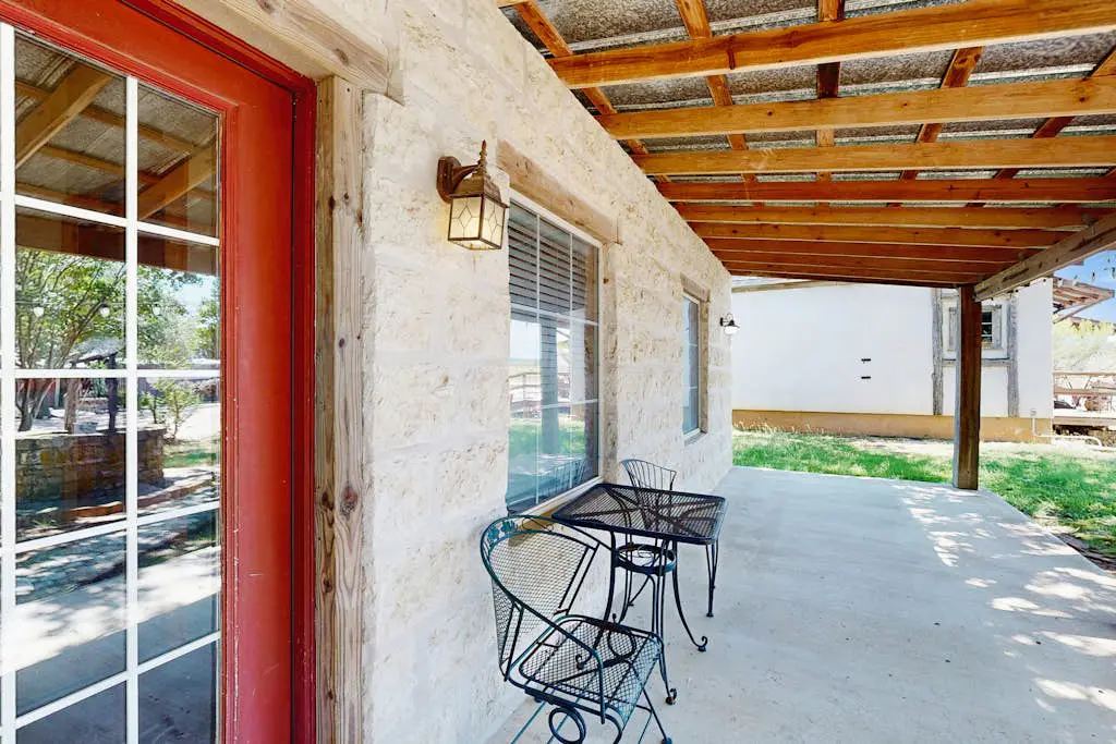 Historic Rocky Hill- Full Property