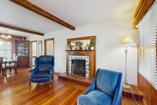 Charming, dog-friendly home with patio, grill, & parking - close to town