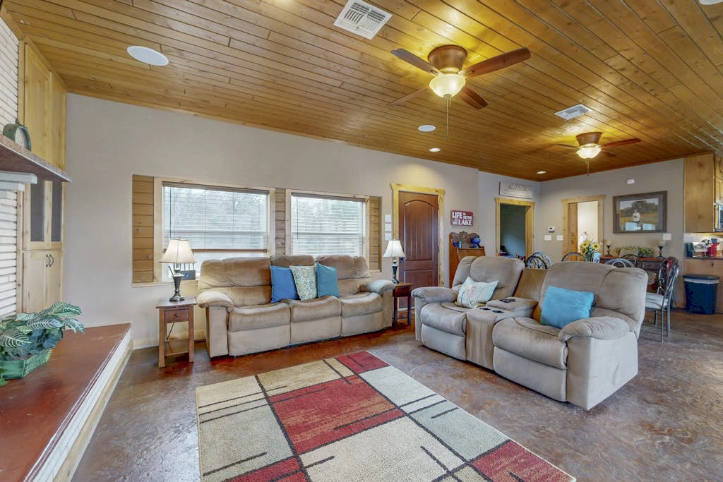 Arva's Retreat
