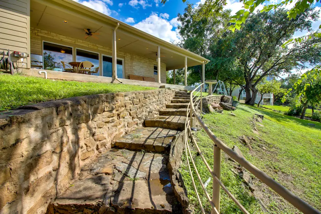 Arva's Retreat
