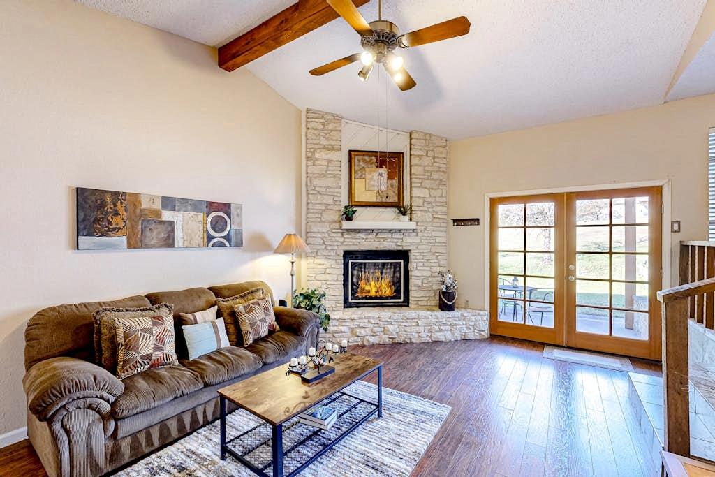 La Vie in Lago Vista