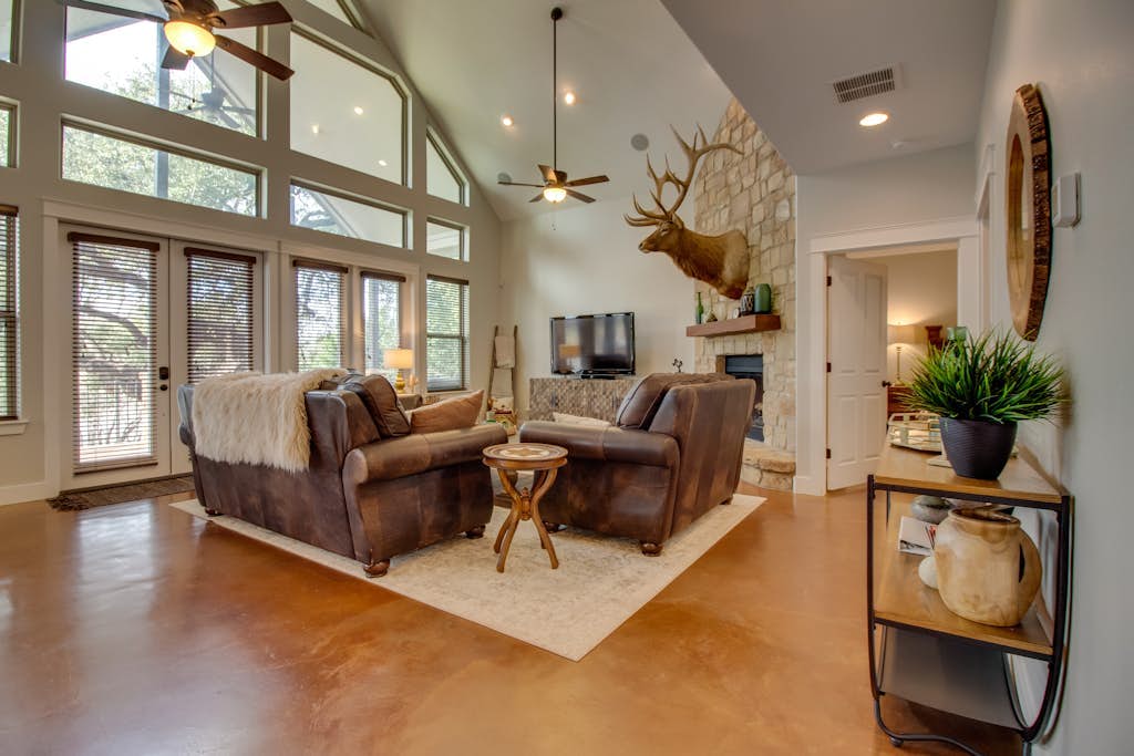 Lakefront home with WiFi, entertainment, dock & lake views - dogs OK