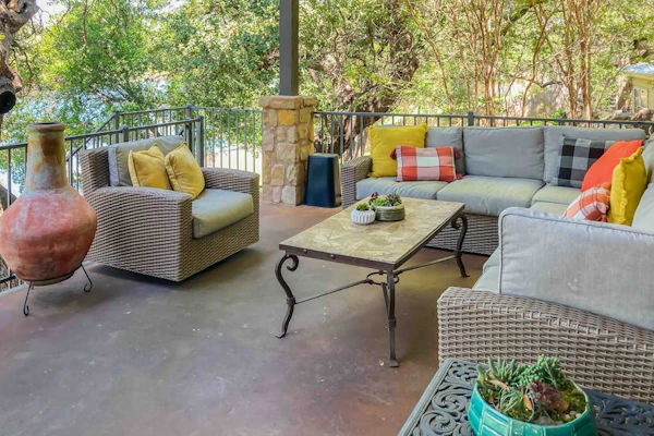 Lakefront home with WiFi, entertainment, dock & lake views - dogs OK