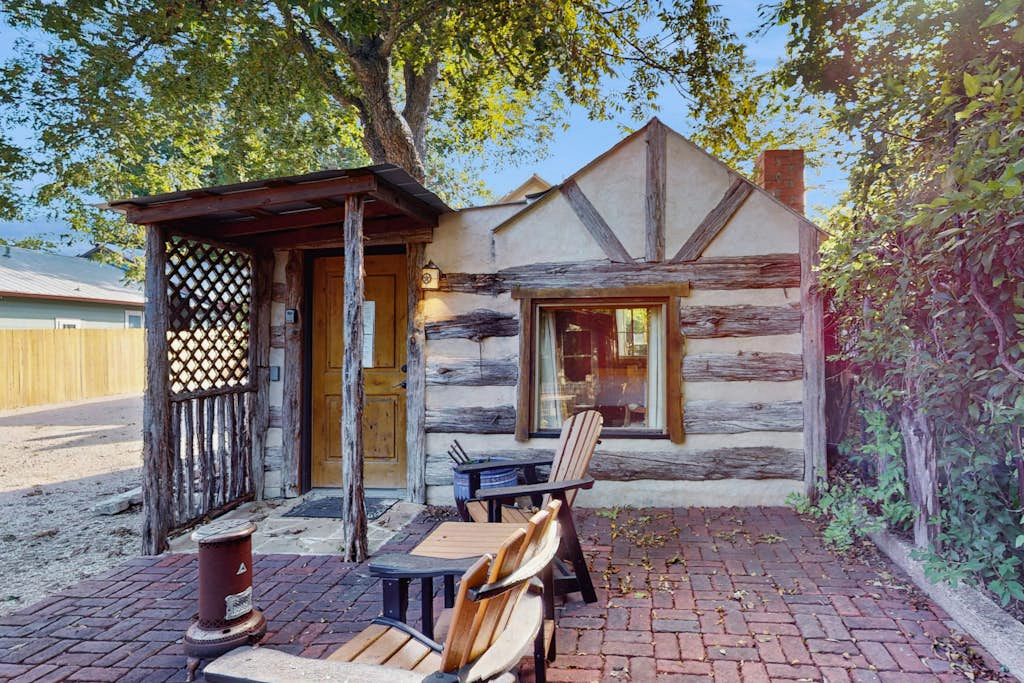 The Cabin at Durst Haus