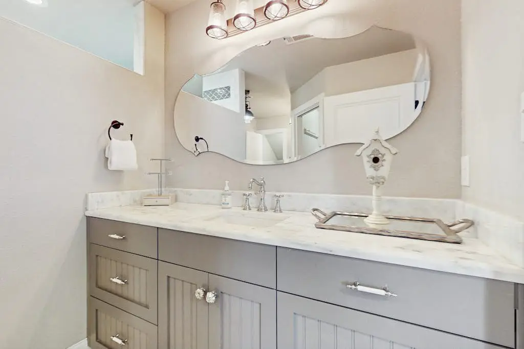 Opulent Waterfront 118B