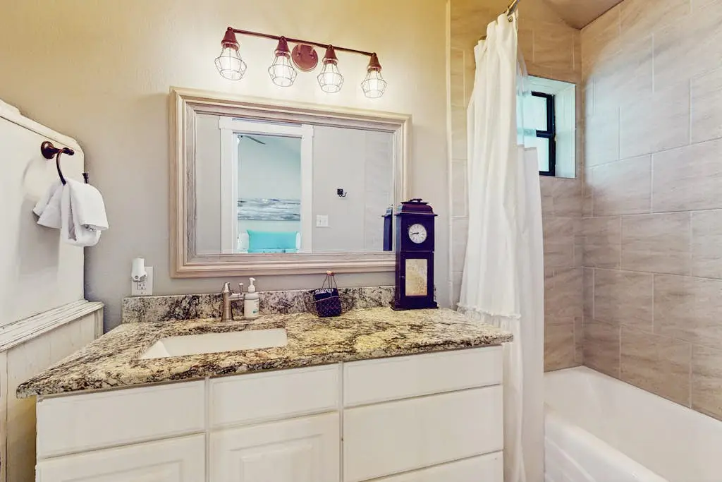 Opulent Waterfront 118B