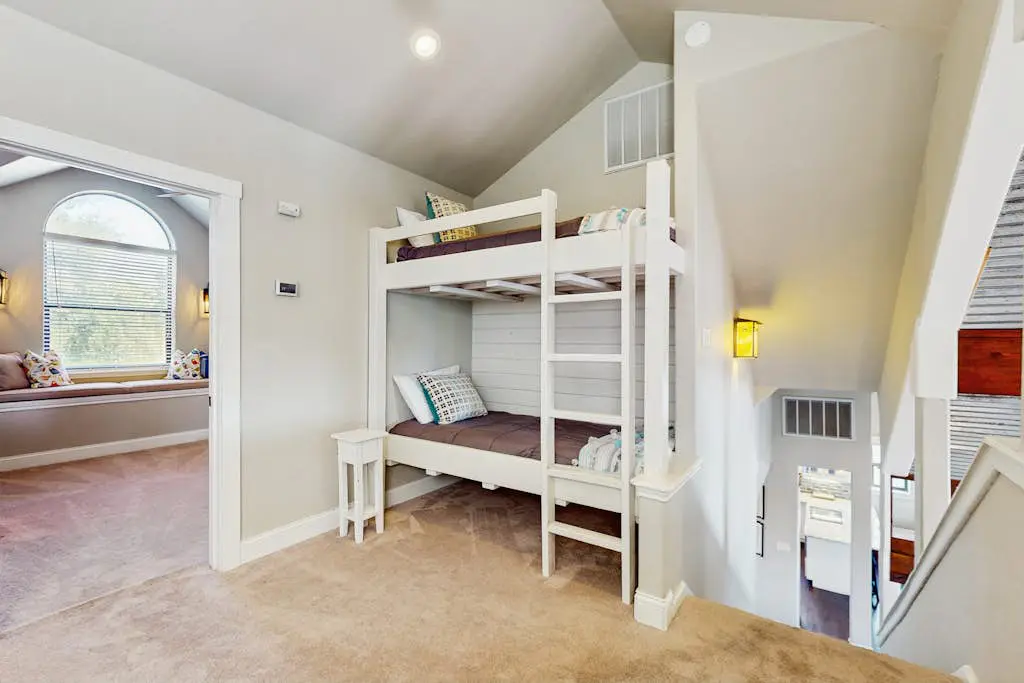 Opulent Waterfront 118B