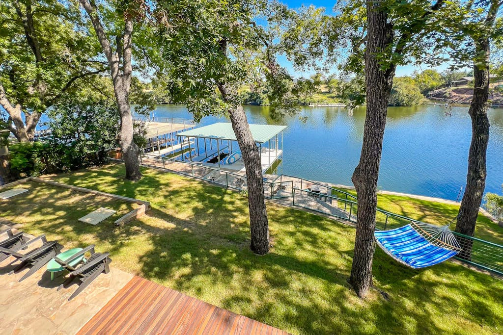 Green River Lodge - Lake LBJ