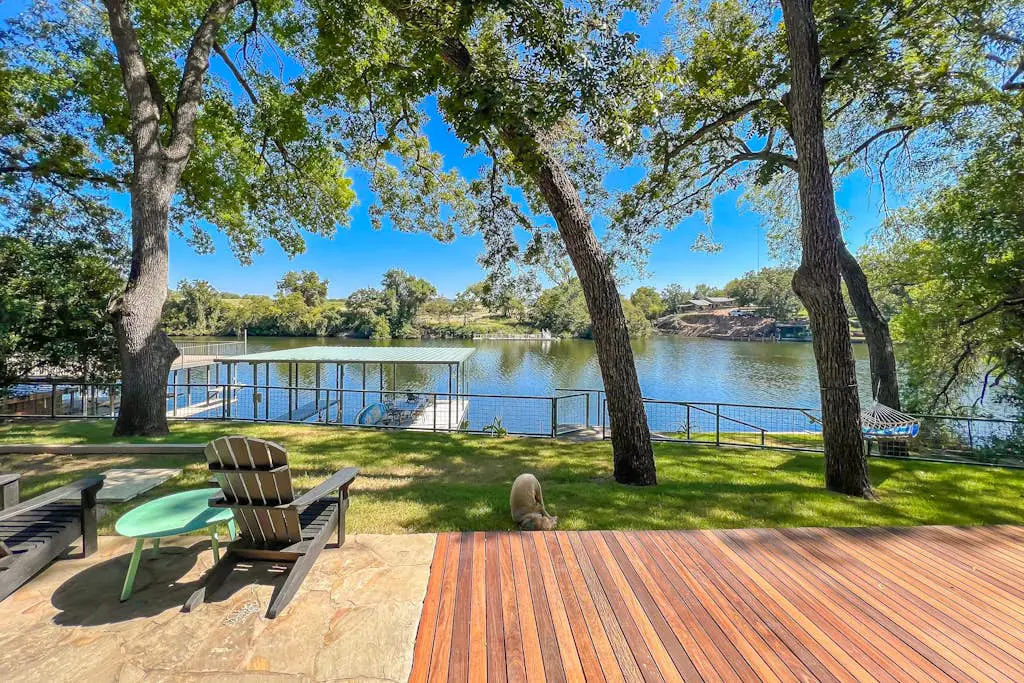Green River Lodge - Lake LBJ