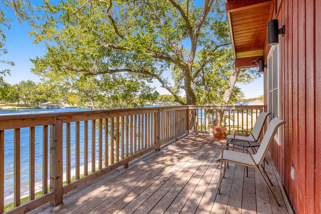 Beckers Point Lake Houses