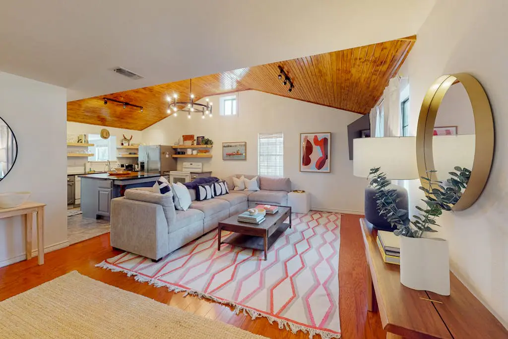 Woodland Hills Retreat