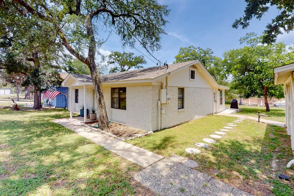 Woodland Hills Retreat