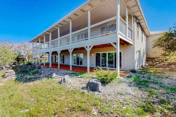 2-story home with covered patio, balcony, fireplace, streaming, great views, W/D