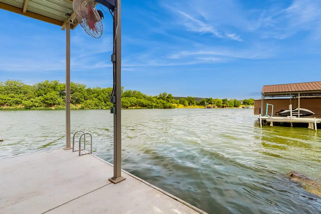 Ruff Lakehouse on Lake LBJ