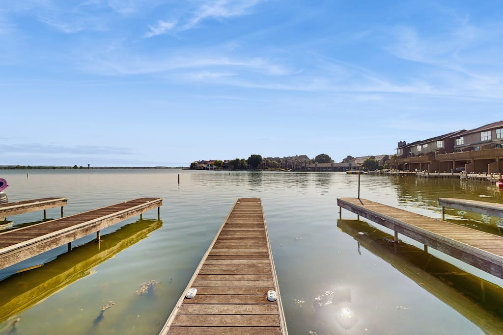 Stunning lakefront home on Lake LBJ with private balconies - close to Yacht Club