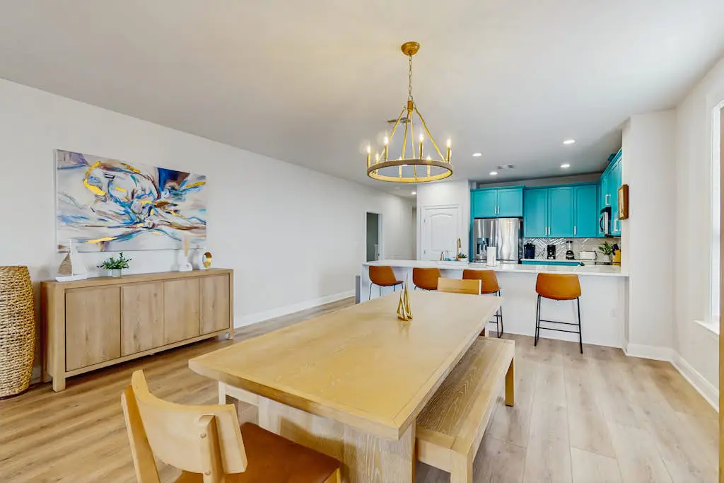 The Waters Condo - Lakefront Oasis