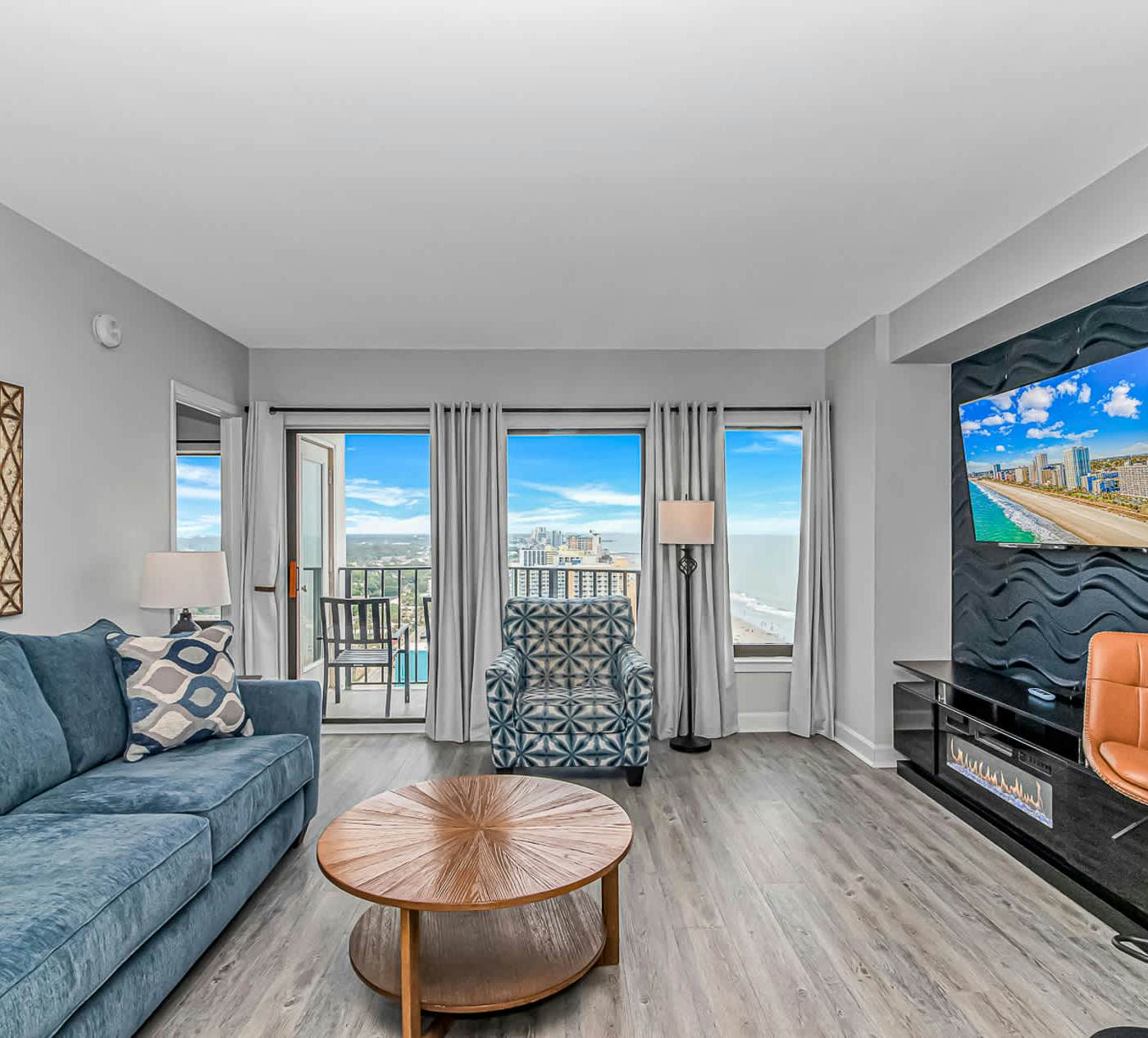 Renovated 2BR Condo-Lovely Ocean Views-Palace 2214