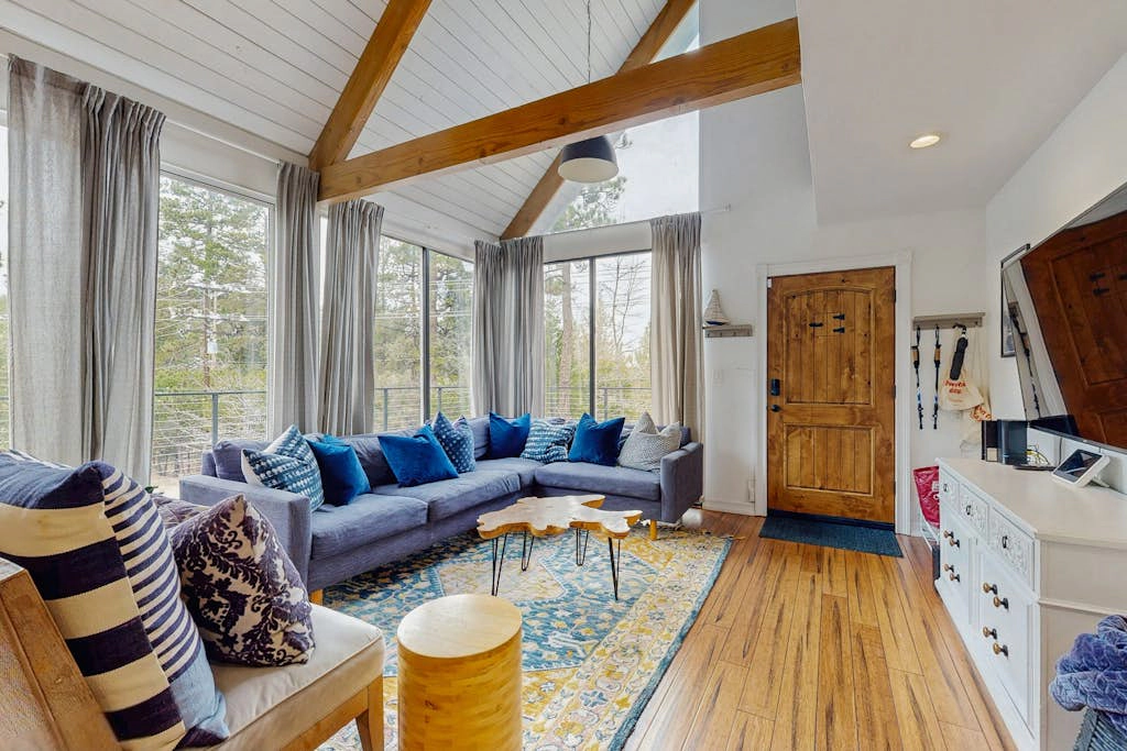 Arrowhead Adventure Lodge